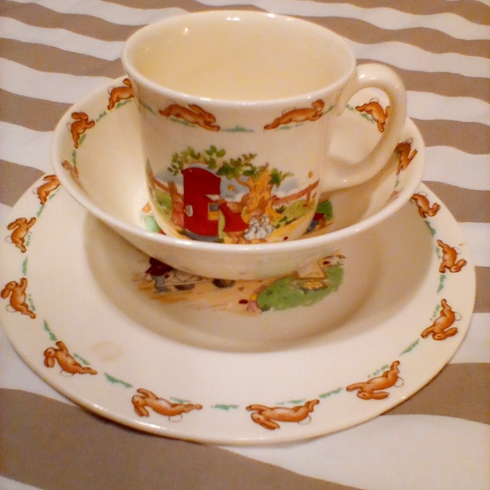 Vintage Bunnykins children's 3 piece plate, bowl, cup set